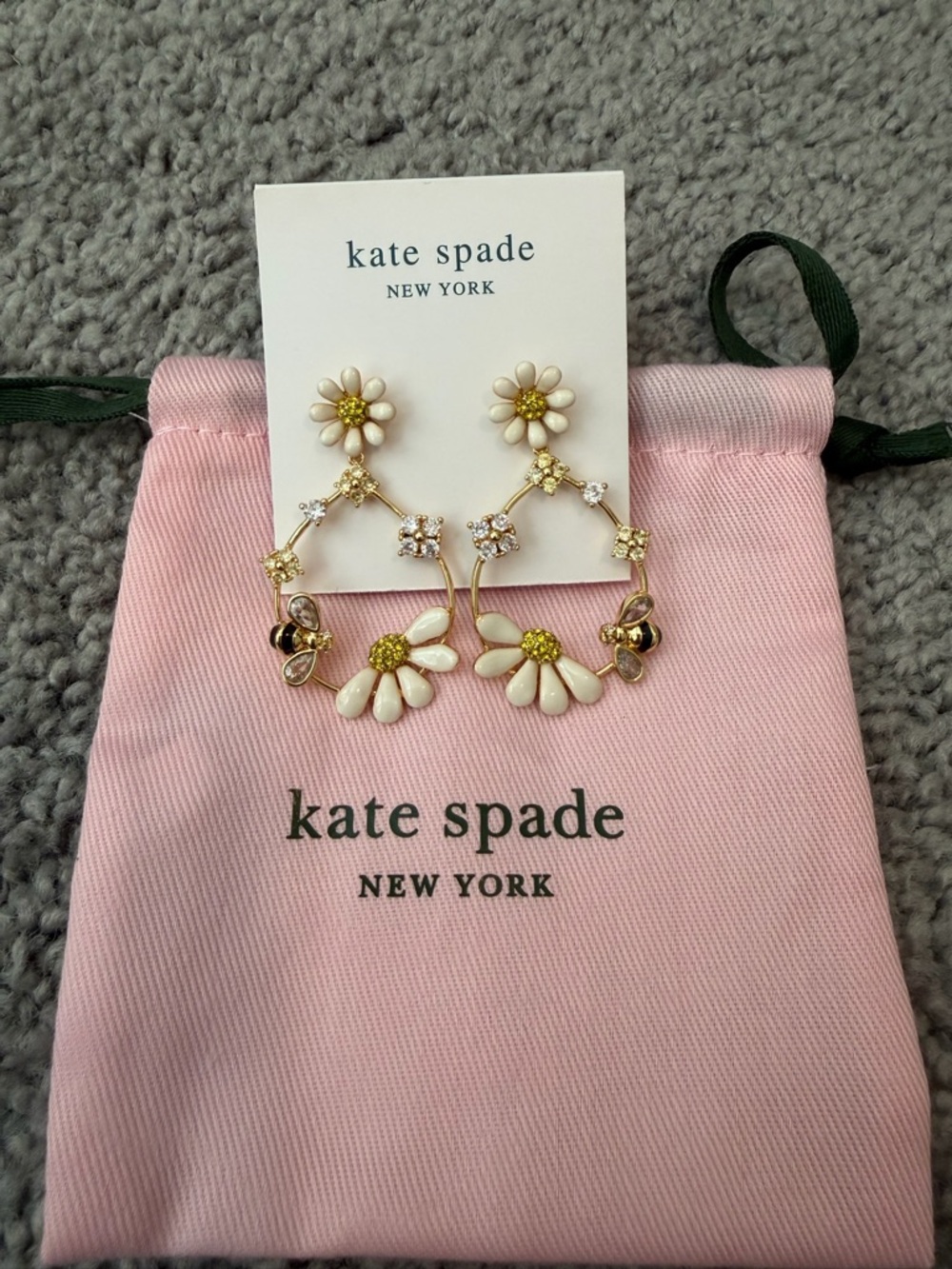 Dazzling Daisy Earrings Kate Spade New with dustbag